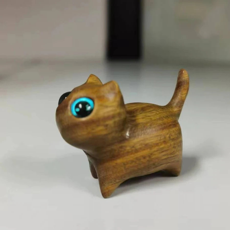 Wooden Cat Figurine [HEART MELTING]