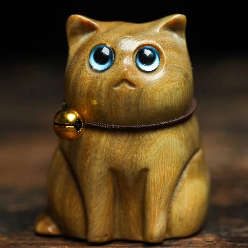 Wooden Cat Figurine [HEART MELTING]