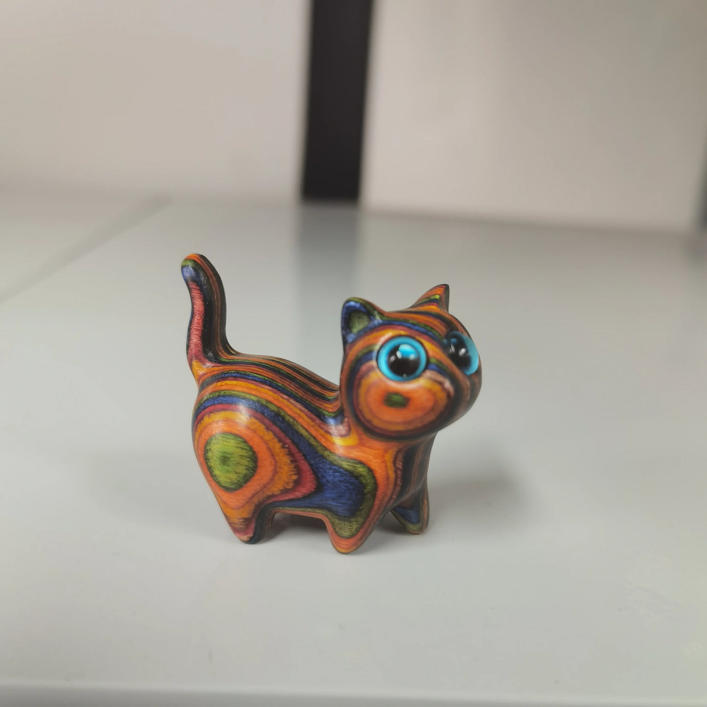 Wooden Cat Figurine [HEART MELTING]